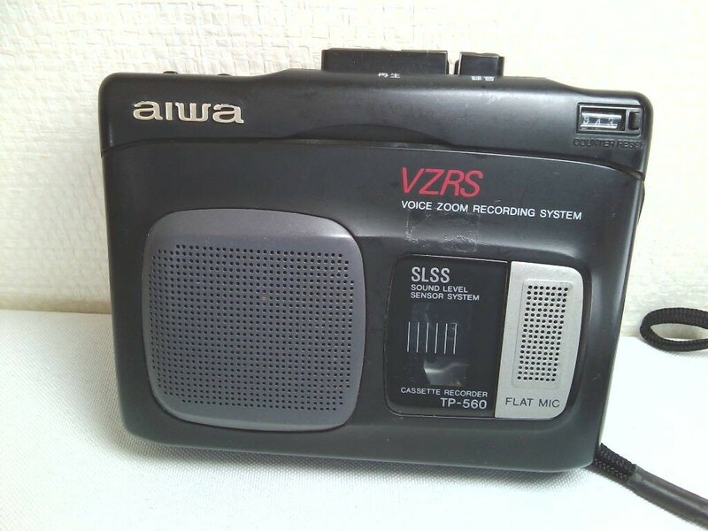 aiwa アイワ ポータブルカセットレコーダー TP-560★動作品