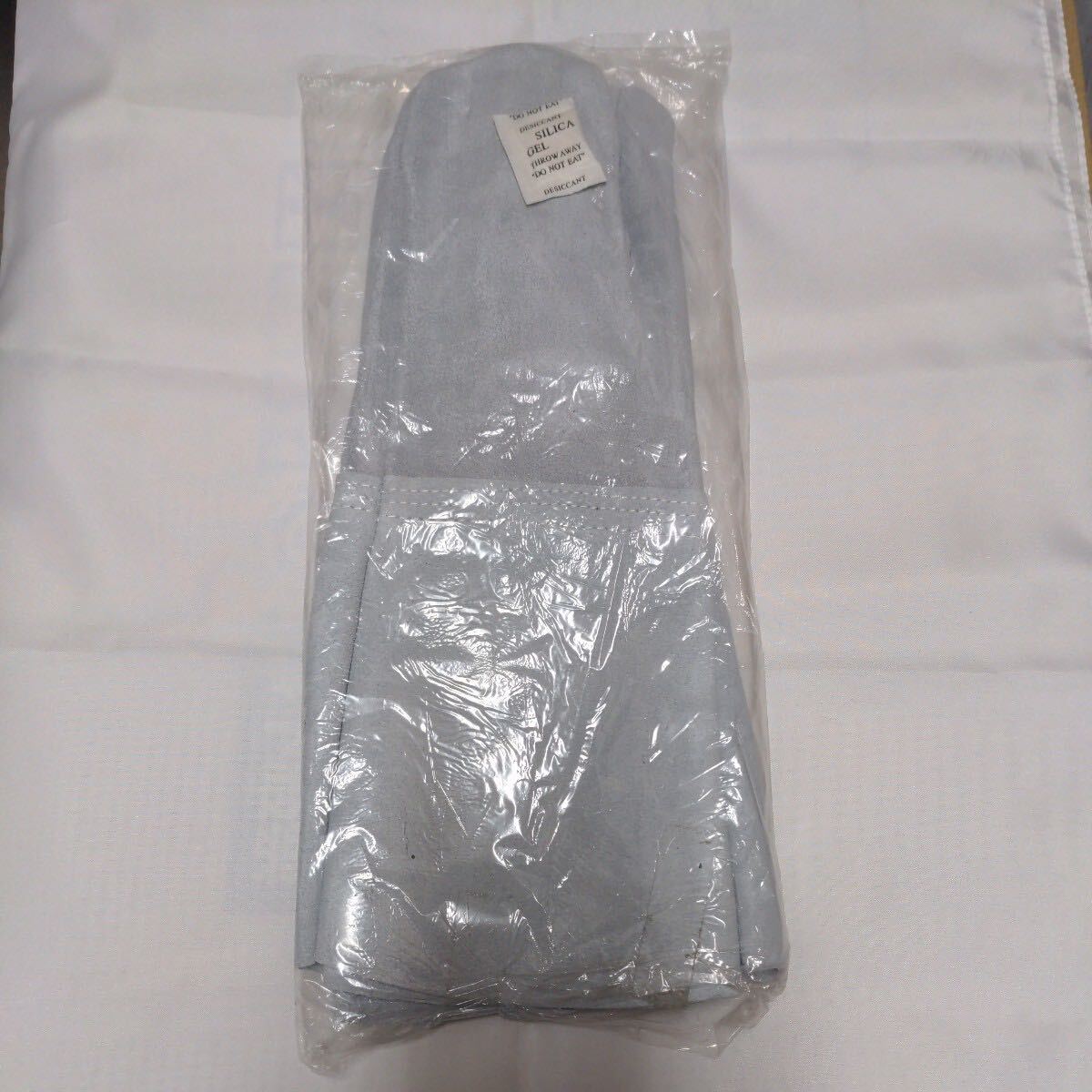 ユニワールド 溶接革手 溶接3本長 当付 1双 サイズ：フリー 31-B