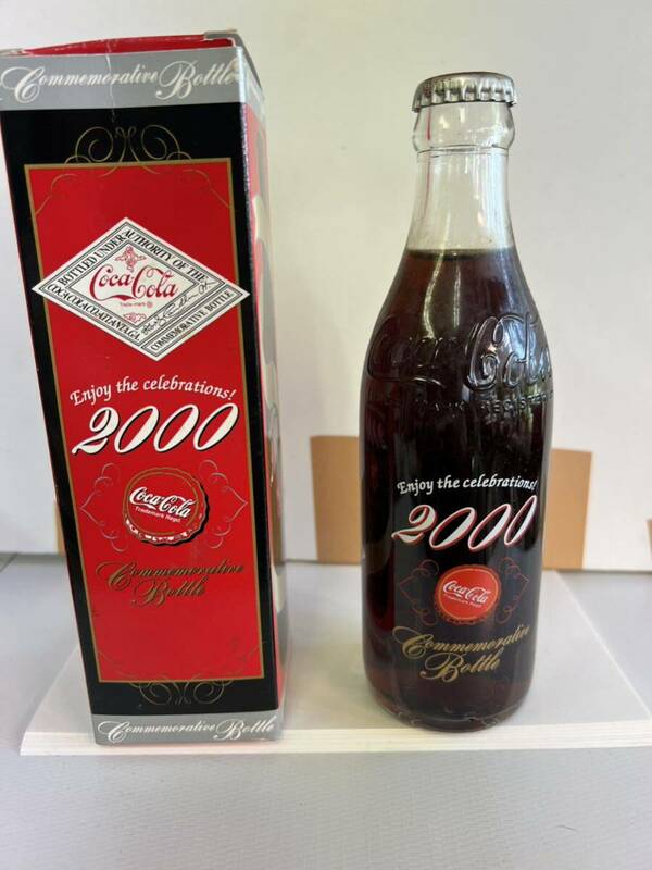 Coca-Cola コカコーラ 観賞用 2000年記念ミレニアム ボトル