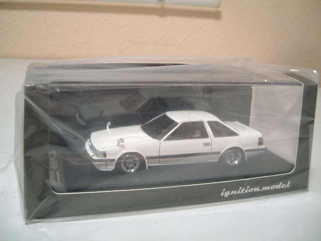 R633-31　イグニッションモデル　トヨタ　ソアラ　2800GT　1/43