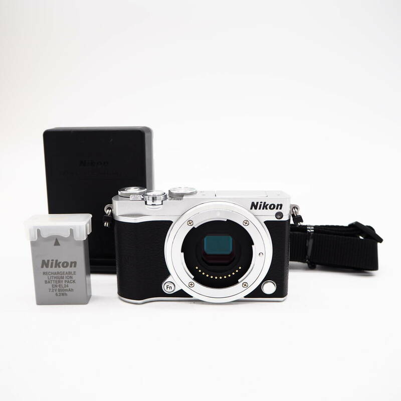 Nikon 1 J5 ボディ ブラック ミラーレス一眼 Nikon 本体 ボディ