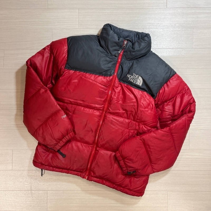 THE NORTH FACE/ザ ノースフェイス/海外モデル/NUPTSE JACKET/ヌプシジャケット/ダウンジャケット/レッド×グレー/NFD00A62