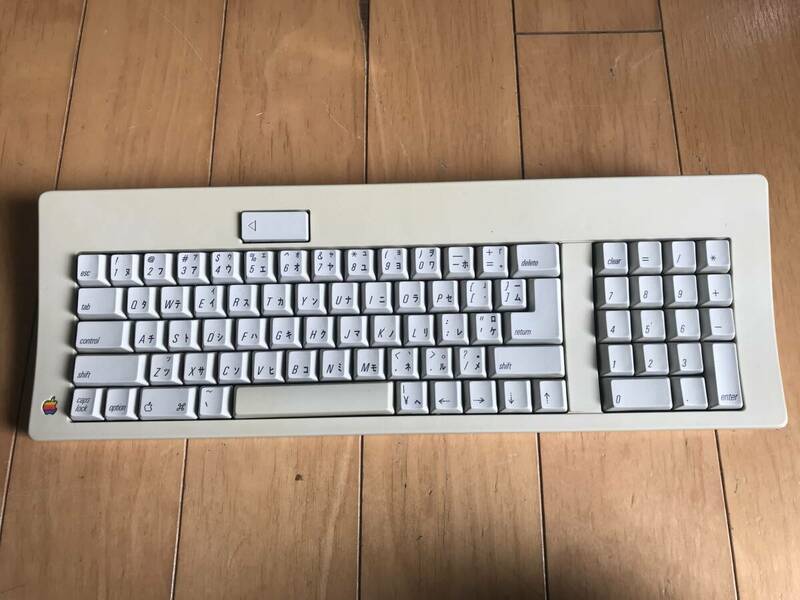 Apple Keyboard　OLD MAC用　ADBキーボード　オールドマック用