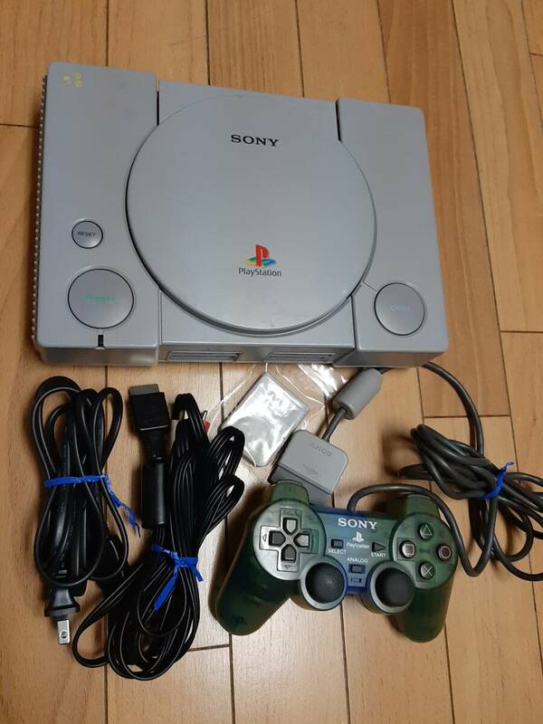 PS1本体 SCPH-7000セット g-3　動作確認済み