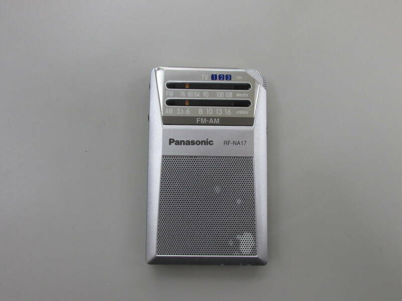 ◆ パナソニック Panasonic RF-NA17 AM/FM 携帯ラジオ ポケットラジオ サイズ約9 x 5.5 cm /6474SA-G