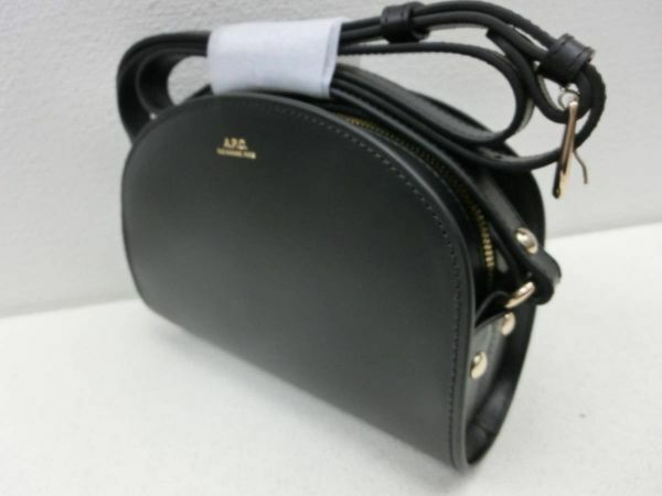 of/305280/2401/アーペーセー A.P.C. ショルダーバッグ/NOIR/F61392 PXAWV LZZ/美品/中古品