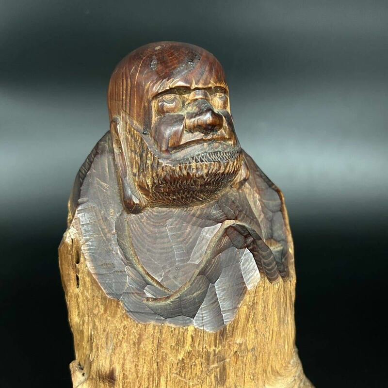 ◆ 木彫 達磨大使 一刀彫 高さ約22cm ◆　木製 彫刻古美術 仏教美術 民芸品 だるま ダルマ 彫刻 置物 美術品 工芸品