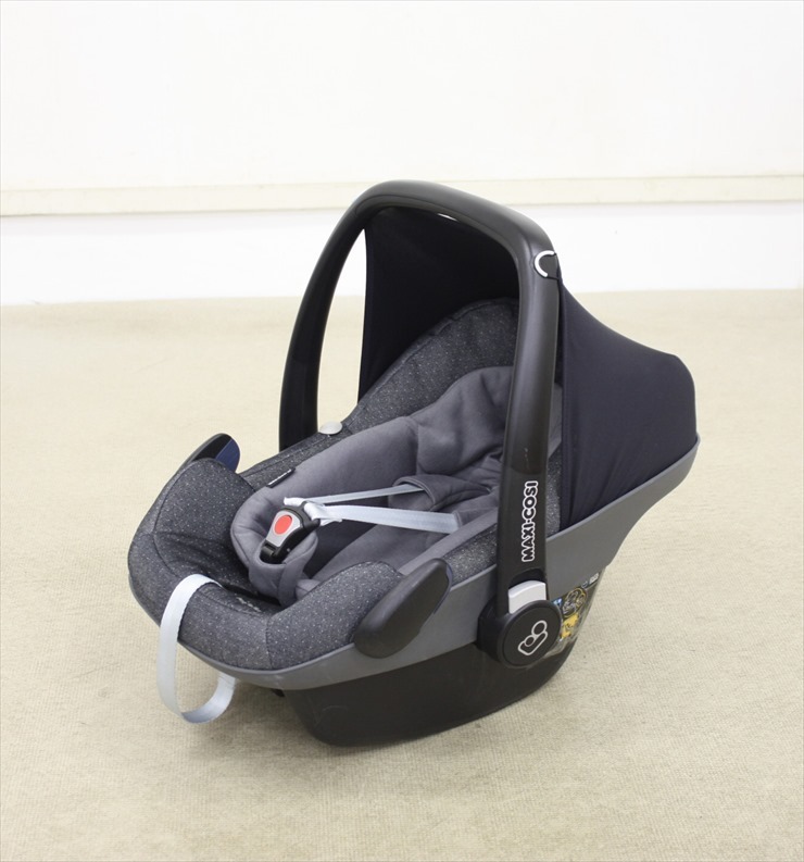 送料無料 マキシコシ ペブルプラス MAXI-COSI スパークリンググレー 新生児～1歳頃 シートベルト固定 クリーニング済み