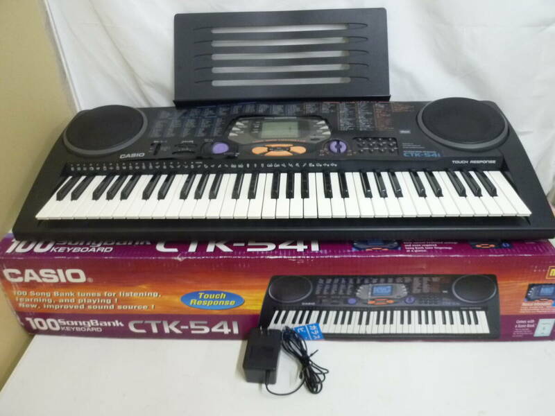 『中古品』CASIO/カシオ CTK-541 ベーシックキーボード/電子キーボード 61鍵盤 ACアダプター付き