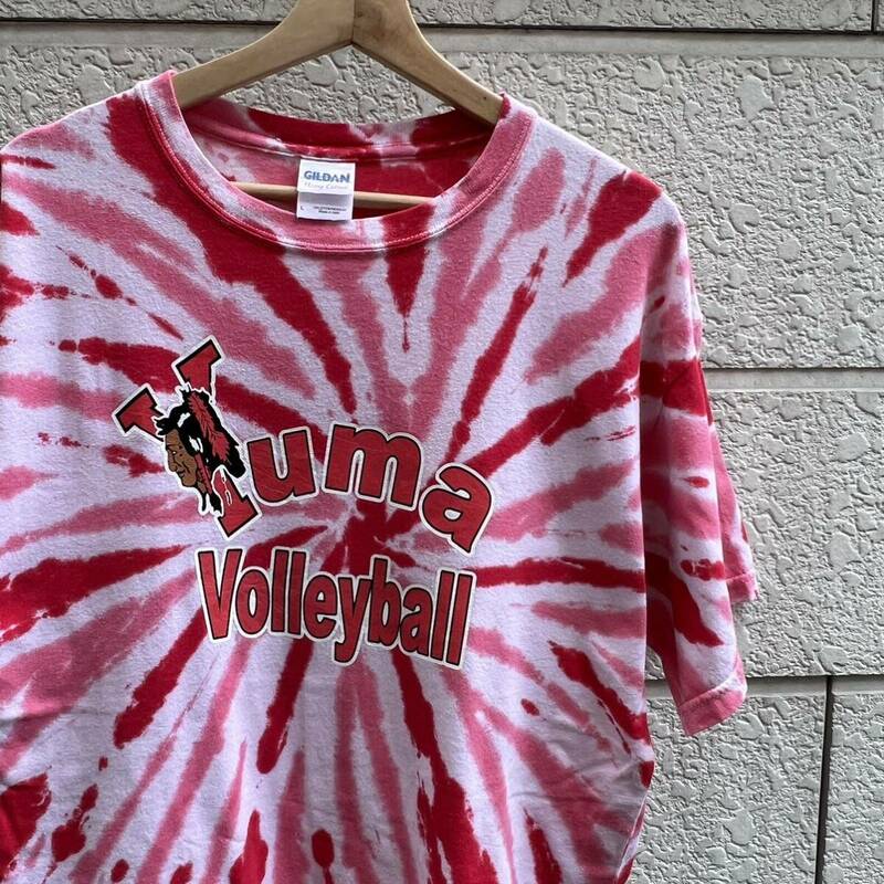 USED USA古着 タイダイ プリントTシャツ 半袖Tシャツ ピンク 赤 GILDAN ギルダン バレーボール アメリカ古着 vintage ヴィンテージ Lサイズ