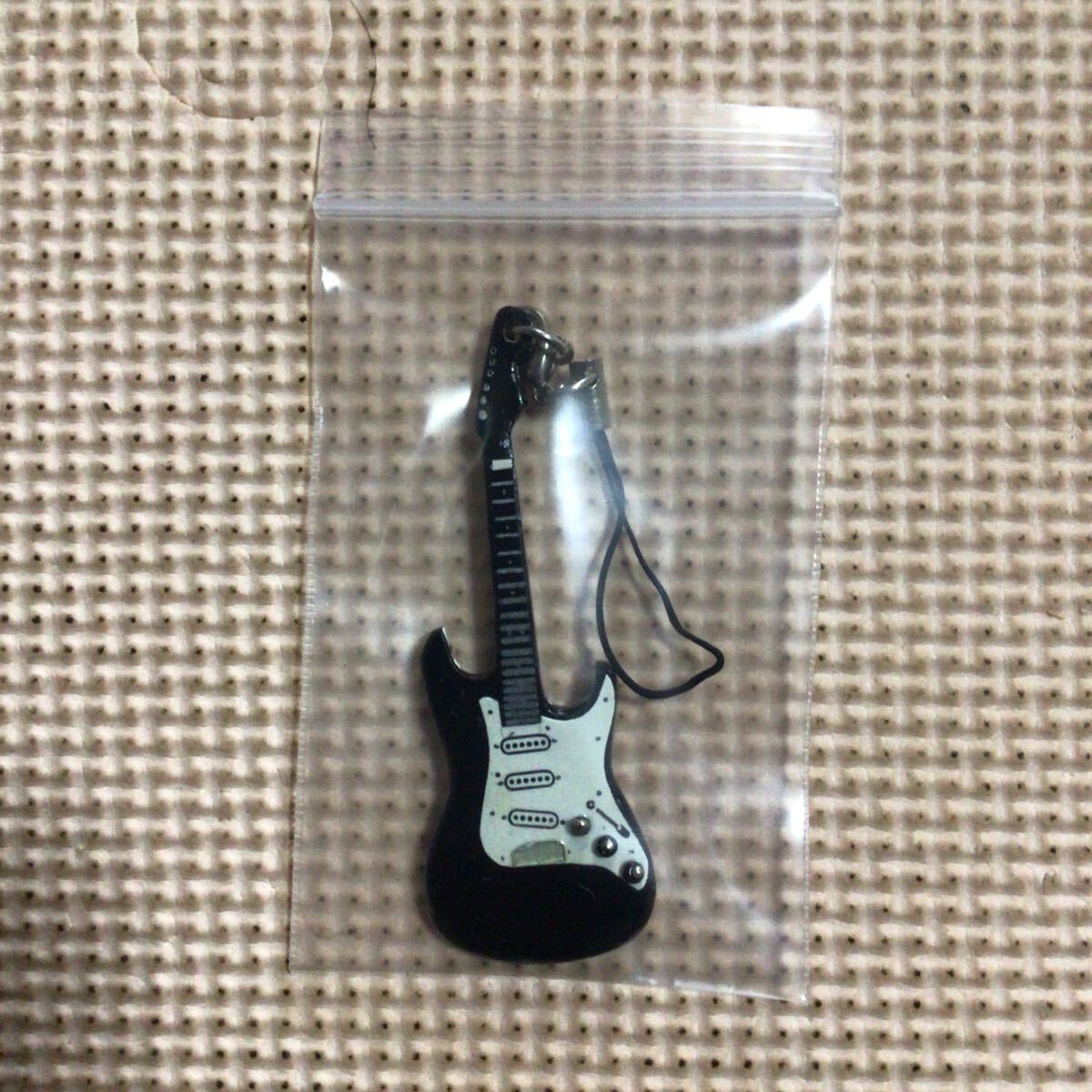 ミニチュア ギター キーホルダー ①ビニール袋入り　袋サイズ : 約 縦8×横4 未開封未使用