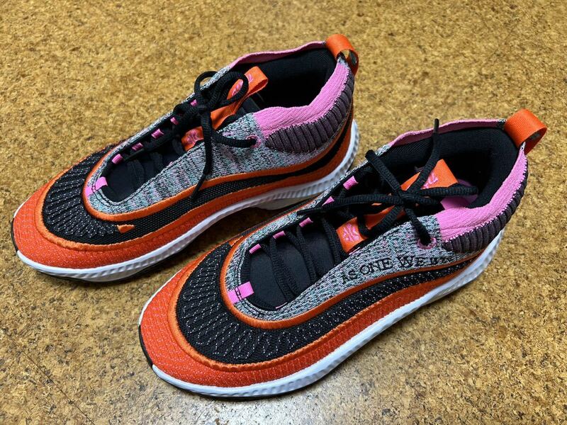 （新品）NIKE ナイキ　コスミック　ユニティ3 サイズ27cm