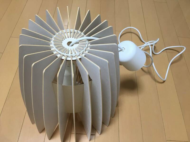 ★2011年にレッド・ドット・デザイン賞を受賞★★★ベルリンにて購入★オシャレな北欧風LEDペンダントライト LED電球付き