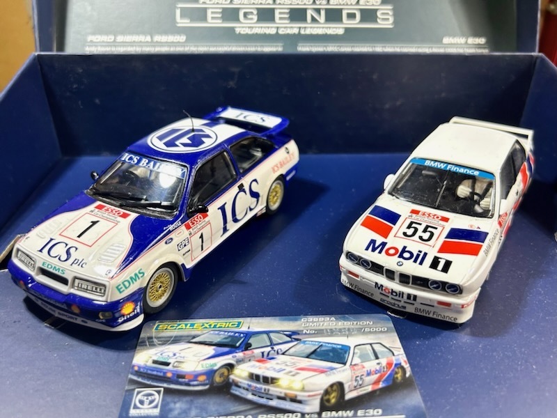 1/32 SCALEXTRIC C3693A FORD SIERRA RS500 vs BMW E30 Limited Edition スロットカー