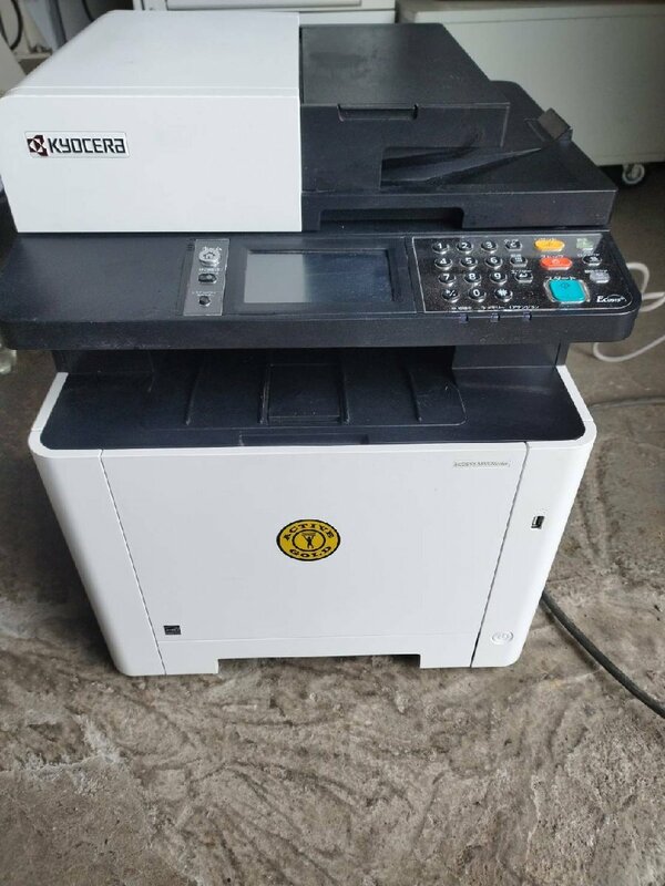 △訳あり格安　印字24381枚 KYOCERA 京セラ カラーA4複合機　ECOSYS M5526cdw コピー/プリント/スキャン/FAX/コンパクト複合機【D0312Z8】