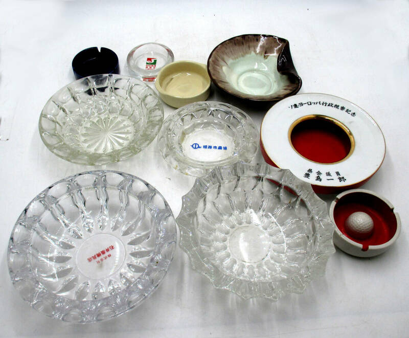 【灰皿まとめ売り１０個】ガラス製 陶器製などいろいろ　