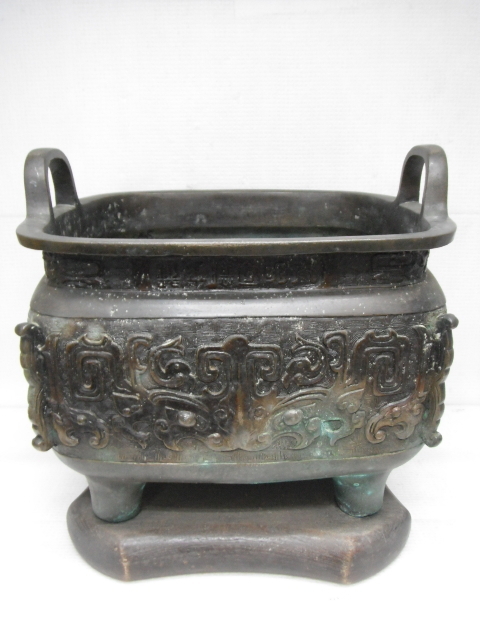大明宣徳年製 火鉢 饕餮 唐銅 銅製 銅器 唐物 瓶掛 茶道具 工芸品 Z-D