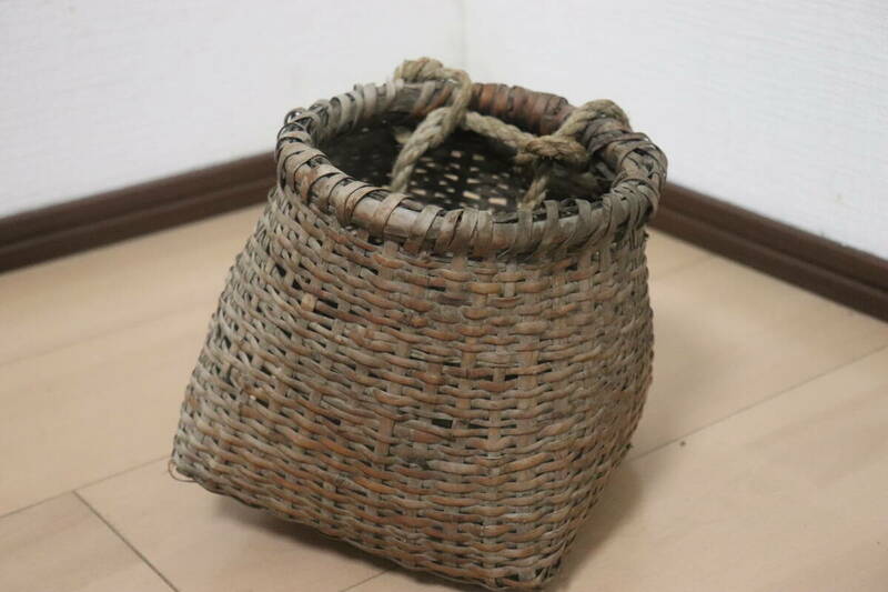 古民藝　四方型竹編み籠　　花籠　花器