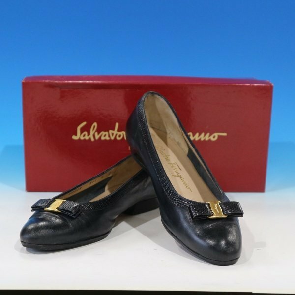 ★中古 Salvatore Ferragamo サルヴァトーレフェラガモ リボン レザー パンプス6C 約23cm 黒 ブラック★