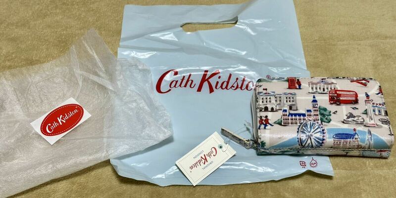 Cath Kidston キャスキッドソン キャス・キッドソン 二つ折り財布 コンパクト 財布 小銭入れが大容量 軽くて使いやすい財布 デニム wallet