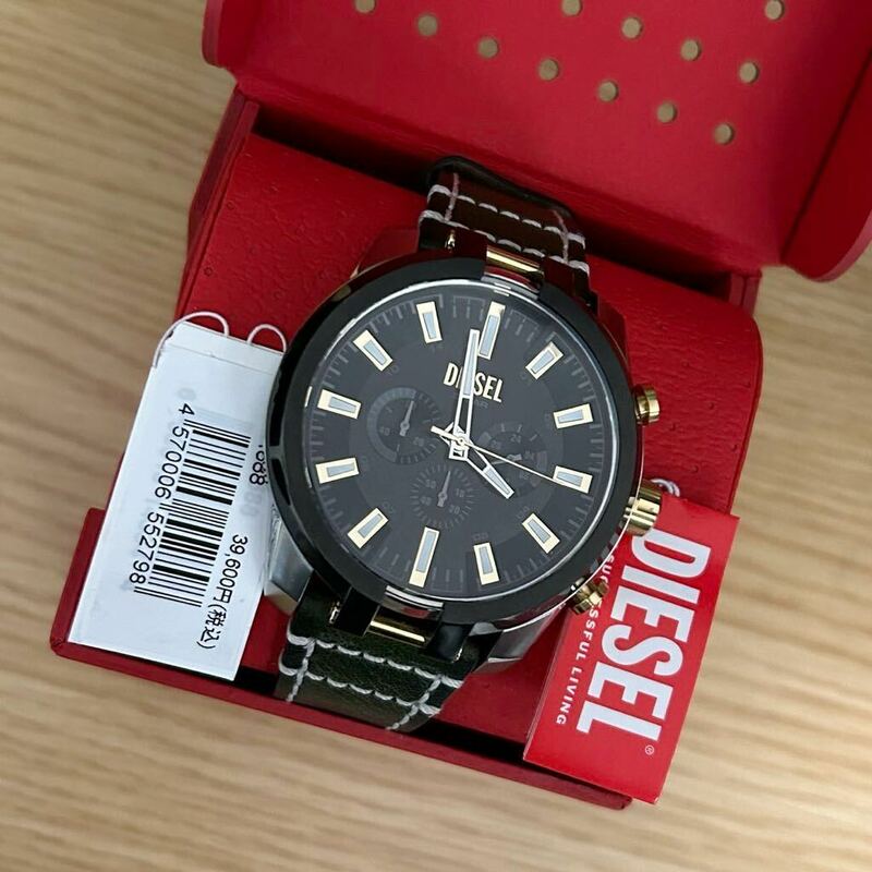 新品 DIESEL ディーゼル SPLIT クォーツ 腕時計 稼動品 付属品付き DZ4588 定価4万