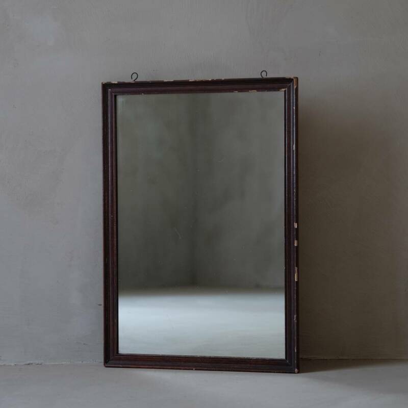 02943 木製フレームの壁掛け鏡 45×66㎝ / ウォールミラー 古家具 古道具 昭和レトロ