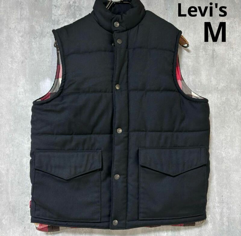 リーバイス　Levi's ベスト　中綿ベスト　黒　M