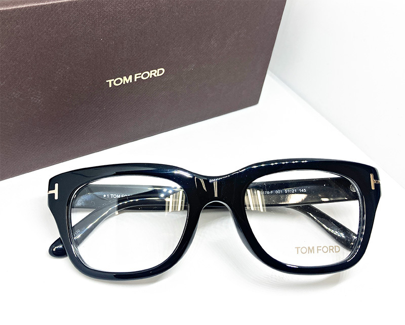TOM FORD 正規品 眼鏡フレーム 伊達メガネ FT5178-001 ブラック 黒縁 太め ウェリントン トムフォード