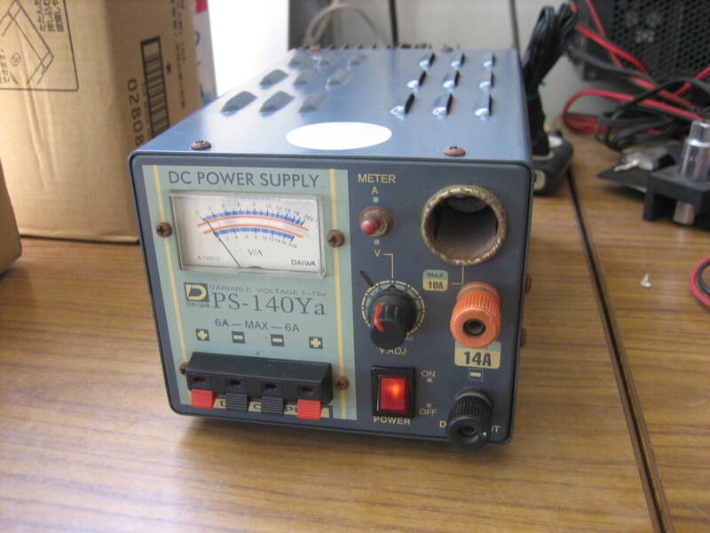 DAIWA ダイワ DC POWER SUPPLY PS-140Ya 安定化電源　中古品