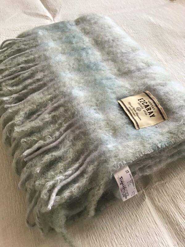 マフラー　ストール　羊毛　モヘヤ　スペイン製　　EZCARAY ふわふわ　未使用　暖かい　送料無料