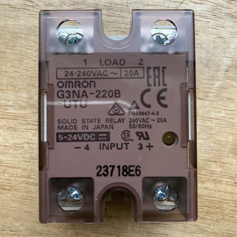 OMRON SSR ソリッドステートリレー 半導体リレー 無接点リレー G3NA AC負荷 20A 広電圧範囲 オムロン 各種規格対応 G3NA-220B-UTU 未使用品