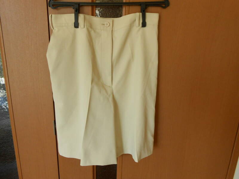 KENZO GOLF ケンゾーゴルフ キュロット スカート/ショートパンツ 　ロゴ 刺繍　アイボリー色　サイズ２ 