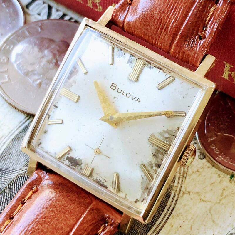 #2985【シックでお洒落】メンズ 腕時計 ブローバ 機械式 手巻き BULOVA 金メッキ 動作品 1965年 アンティーク ヴィンテージ 17石 ゴールドP