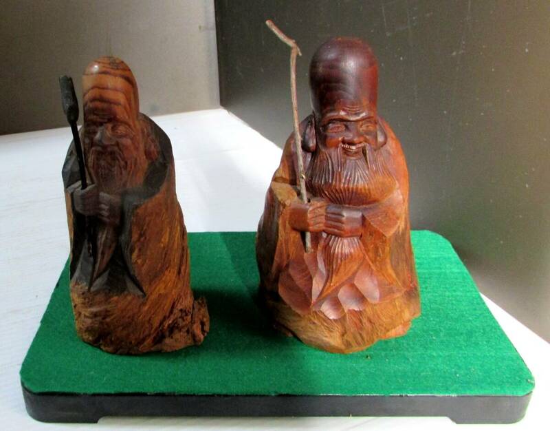 寿老人　福禄寿　木製木彫 （2体組）胴体：（約7～9㎝ｘH14～16㎝）飾り台/プラ