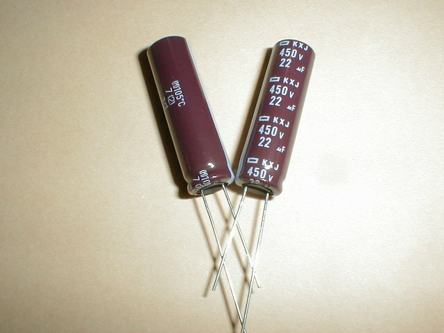日本ケミコン　高性能・電解コンデンサー　450V　22μF　2個　27