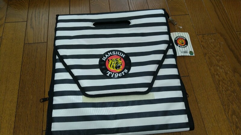 阪神タイガース クッションバッグ 鞄 バッグ かばん 未使用