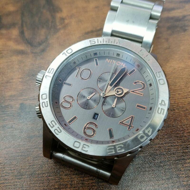 【希少】 NIXON ニクソン 腕時計 51-30 クロノ マットシルバー メンズ腕時計 男性 アナログ クォーツ時計 文字盤 ステンレス ベルト