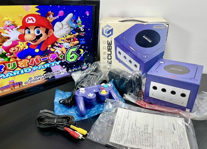 美品 動作品 Nintendo 任天堂 ニンテンドー ゲームキューブ GAMECUBE GC DOL-001 バイオレット AVケーブル 付きセット 送料無料 (64)