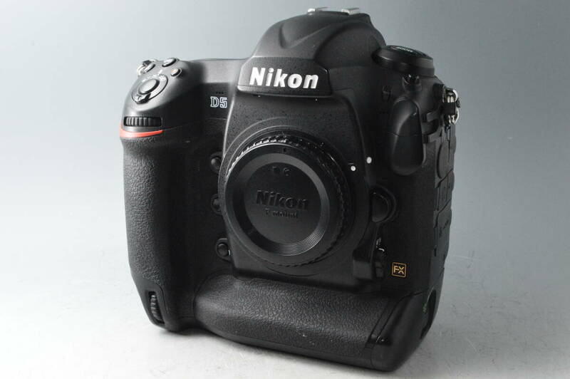 #a1437【美品】 Nikon ニコン D5 ボディ（CF-Type）