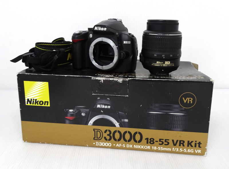 Nikon ニコン D3000 /Nikon 18－55㎜ 1:3.5-5.6G VR レンズ付属 通電確認済み 現状品