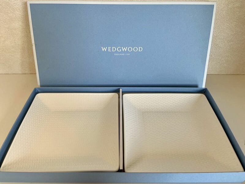 未使用 WEDGWOOD ウェッジウッド ジオ スモールスクエアプレート ペア 2枚セット 白色 ホワイト 角皿 お皿 洋食器