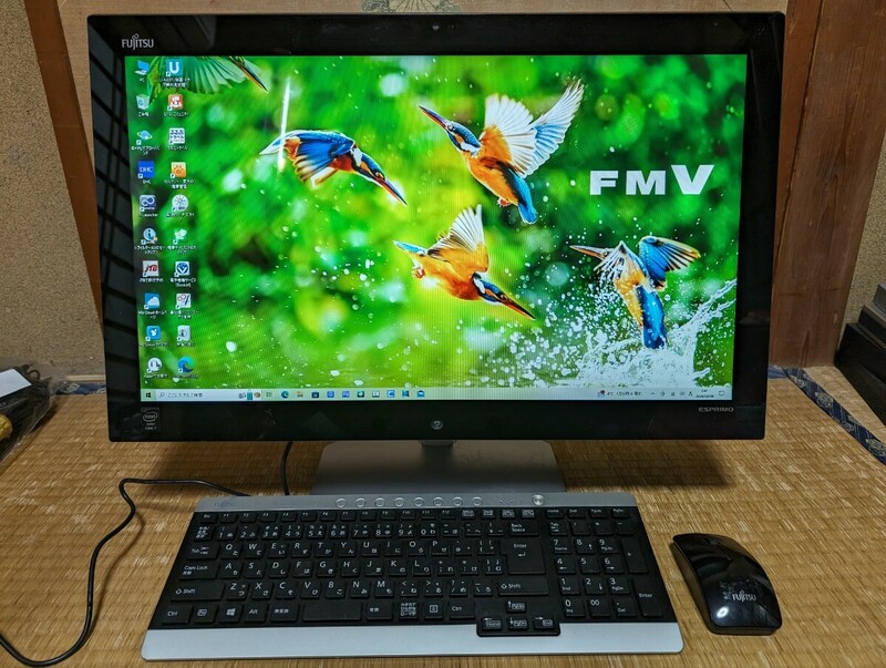 Fujitsu FH78/RD (Win10/Core i7 4710MQ 8GB/SSD 240GB/BD) 中古