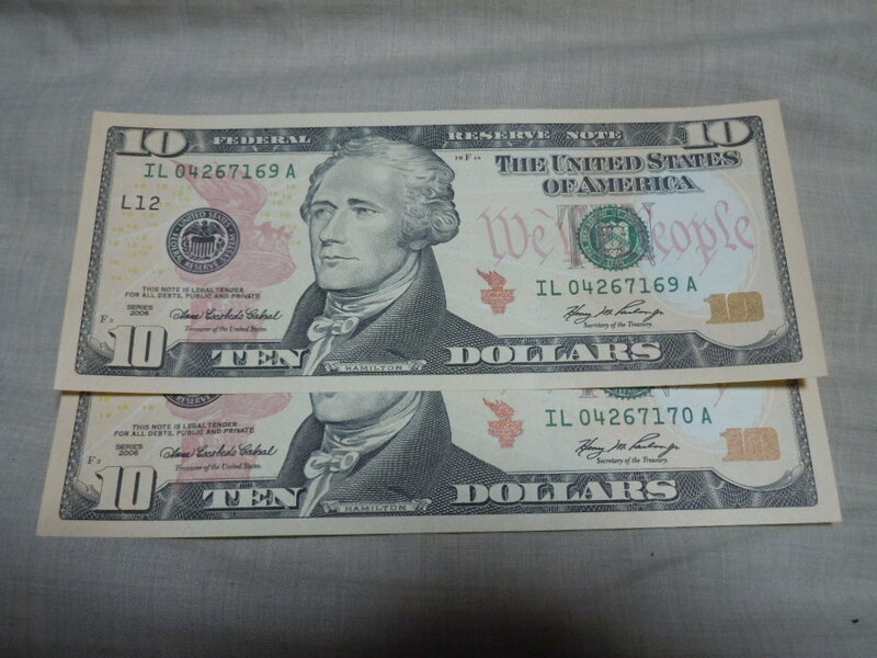 アメリカ　ドル紙幣　10ドル紙幣　2枚連番　ほぼピン札 未使用