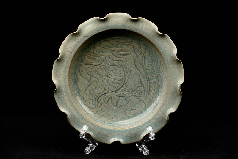 中国美術 古玩 南宋 汝窯 花口 青磁 筆洗 龍紋 中国 時代物 飾皿