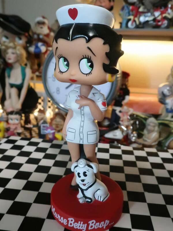 ベティちゃん Betty Boop ナース 看護婦さん ボブルヘッド人形 首振り人形 フィギュア