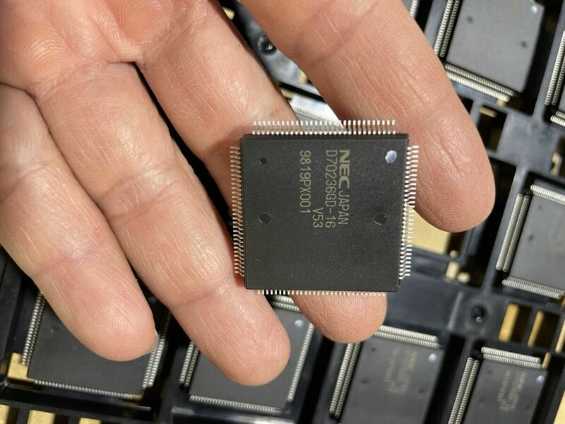 H2。(20個セット)[秘蔵CPU放出] NEC V53 D70236GD-16。新品同様。未使用.