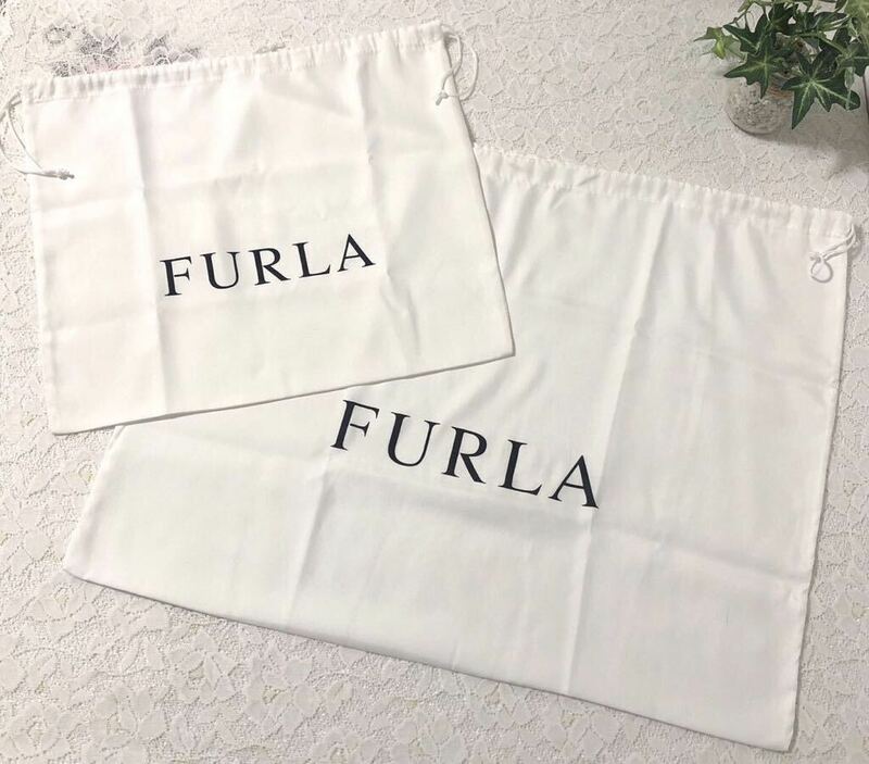 フルラ「FURLA」バッグ保存袋 2枚組 (3453) 正規品 付属品 内袋 布袋 巾着袋 布製 ナイロン生地 ホワイト 50×40cm 34×29cm