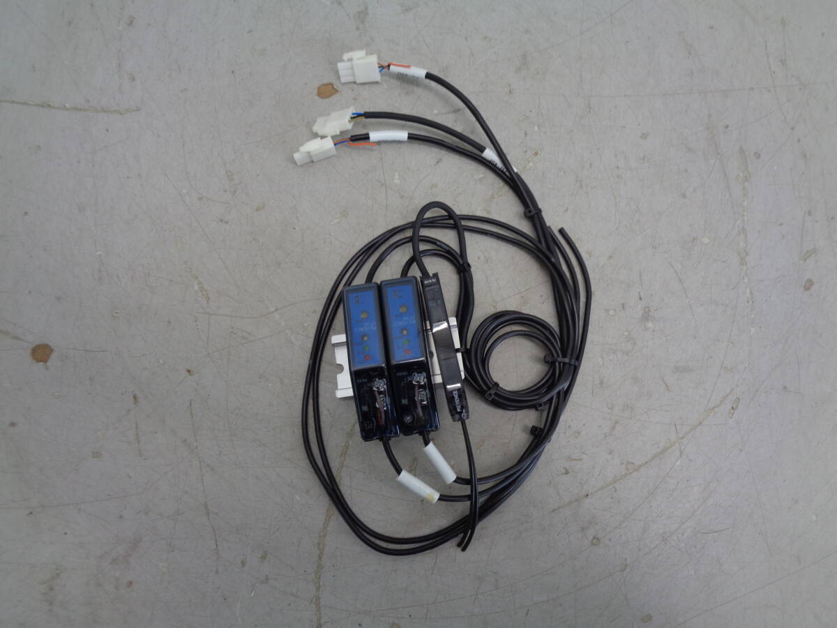 C222 KEYENCE アンプ分離型アルミ近接センサ ET-90 , FS-N11N　①O-2