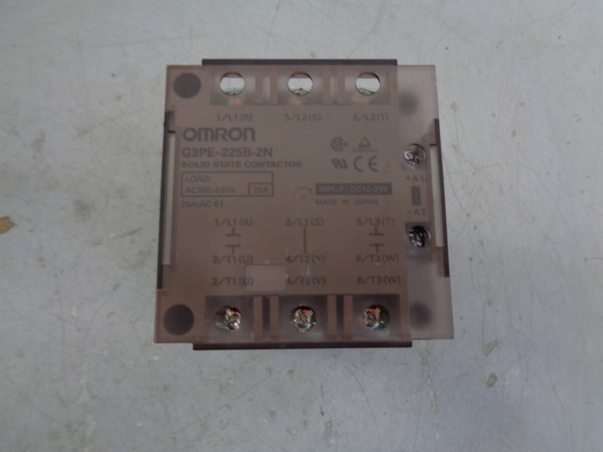 C277 オムロン(omron) ヒータ用ソリッドステート・コンタクタ G3PE-225B-2N