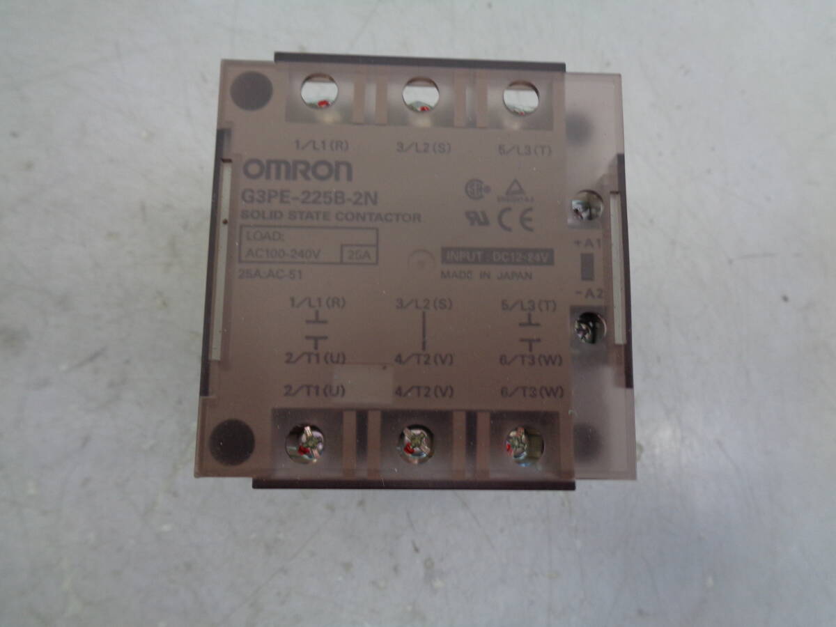 C279 オムロン(omron) ヒータ用ソリッドステート・コンタクタ G3PE-225B-2N